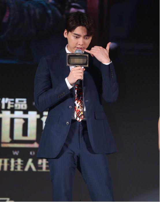 娱乐圈真实爆料李易峰,娱乐圈背后的真实故事揭秘